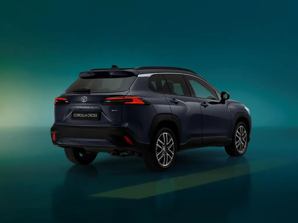 Toyota_Corolla Cross_18009_59682.webp